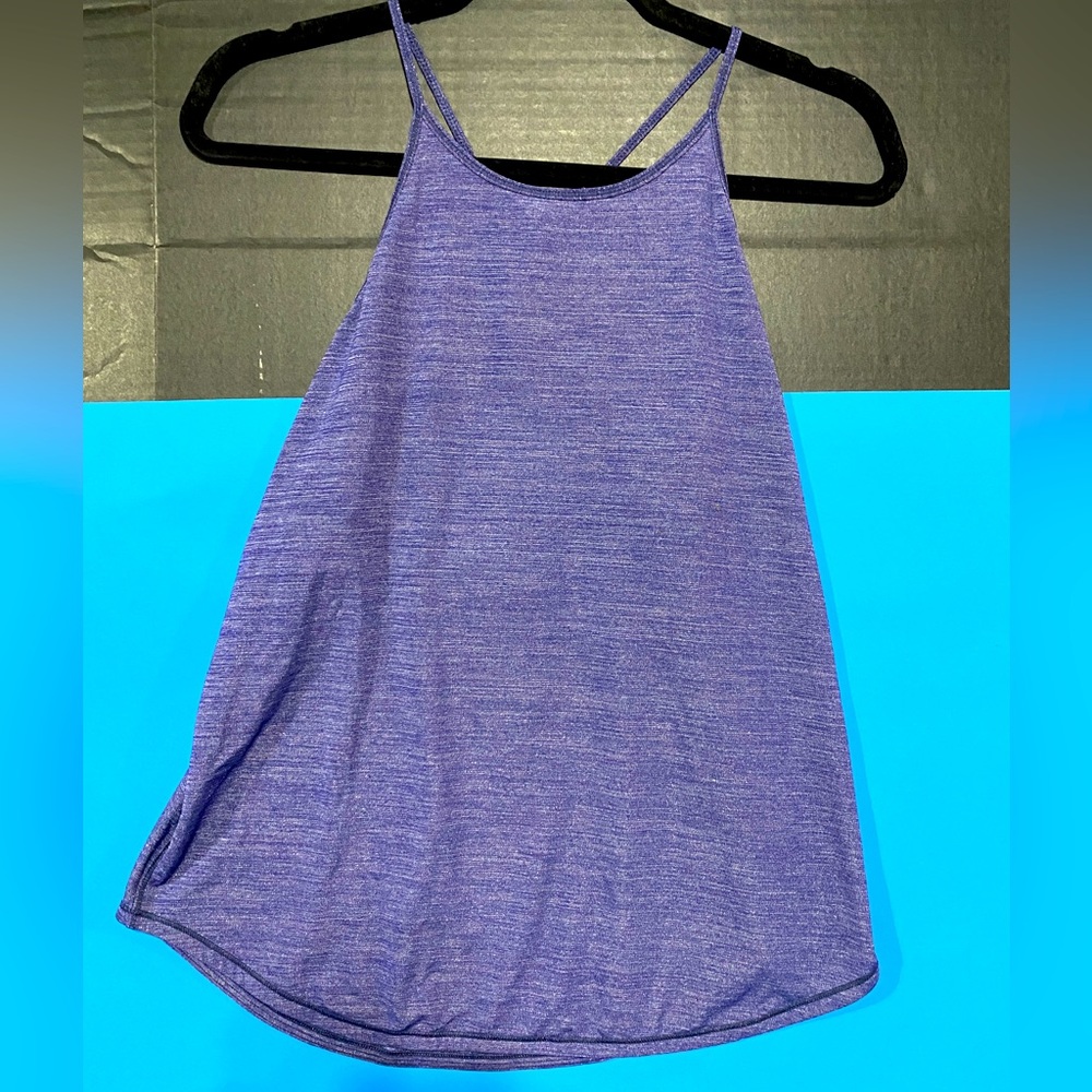 LULULEMON ATHLETICA BLUE TANK SIZE 8 LIKE NEW